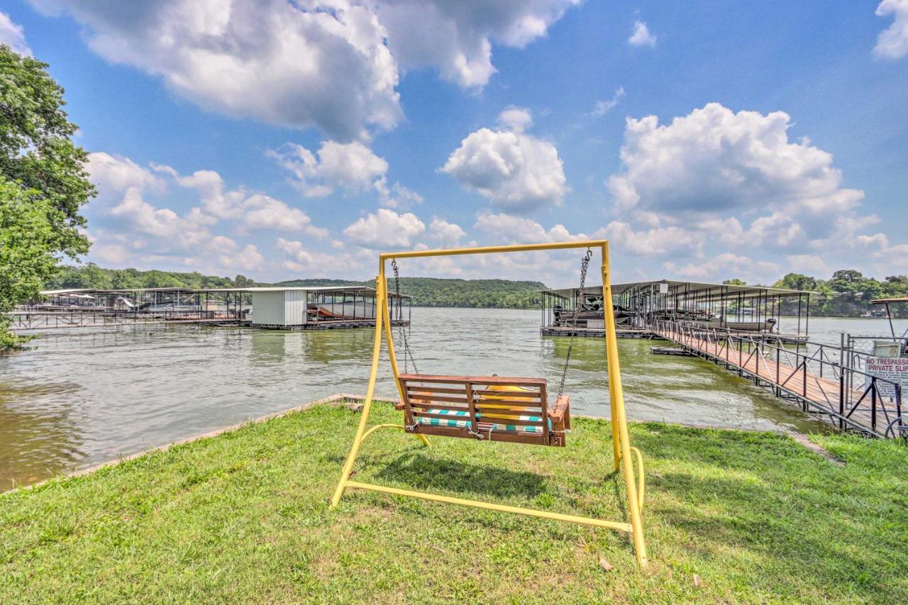 Cheerful Camdenton Cottage Steps To Lake! 외부 사진